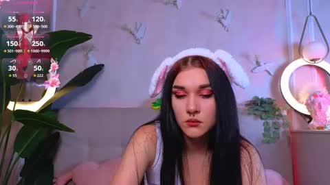 Sarah  online show from November 2025 09:50:02 PM