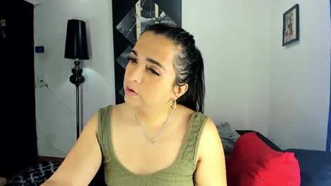  SARAHJEY     online show from April 2026 05:17:01 PM