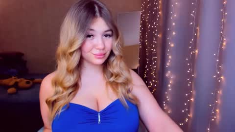 Sarah online show from March 2025 04:20:01 PM