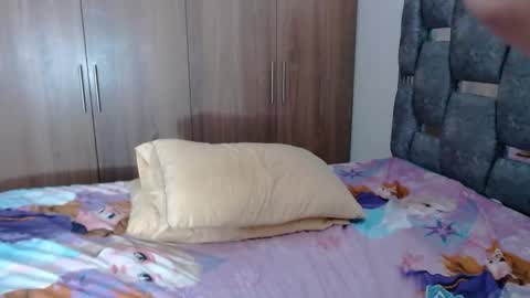 Snapshot of sarahott_1 chatting on January 2025 08:02:01 PM Lia online show from January 2025 08:02:01 PM