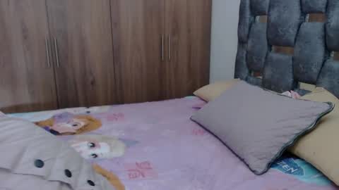 Snapshot of sarahott_1 chatting on January 2025 12:27:01 PM Lia online show from January 2025 12:27:01 PM