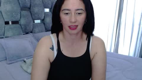 Snapshot of sarahott_1 chatting on September 2025 08:31:02 PM Lia online show from September 2025 08:31:02 PM
