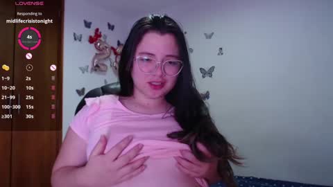 Snapshot of sarahros1 chatting on January 2025 05:32:01 AM Sarah online show from January 2025 05:32:01 AM