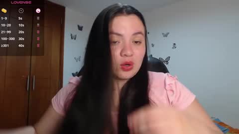 Snapshot of sarahros1 chatting on September 2025 04:27:01 AM Sarah online show from September 2025 04:27:01 AM