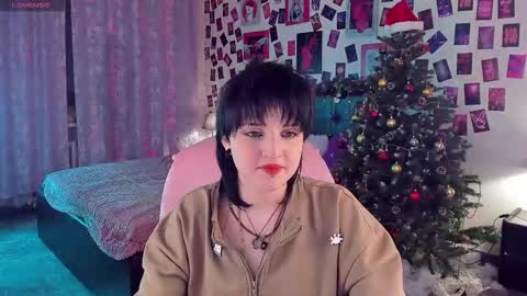 Snapshot of sarahshelby chatting on December 2025 03:05:01 PM Sarah online show from December 2025 03:05:01 PM