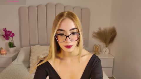 Sara jones   online show from January 2026 09:14:02 AM