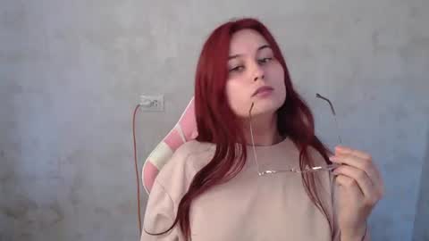 Snapshot of sarakinski chatting on June 2026 08:24:02 AM Sara online show from June 2026 08:24:02 AM