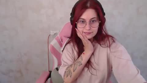 Snapshot of sarakinski chatting on July 2026 12:22:02 PM Sara online show from July 2026 12:22:02 PM