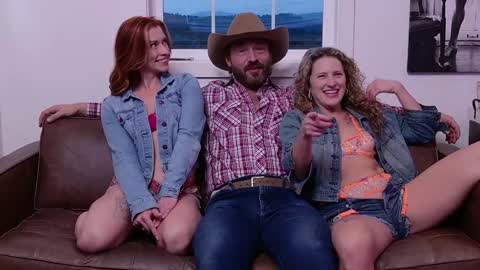 Back from Vacay  Follow for more here  online show from March 2025 02:12:02 AM