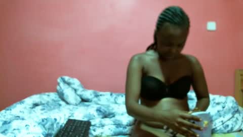 saramoh2 online show from March 2025 11:25:02 AM