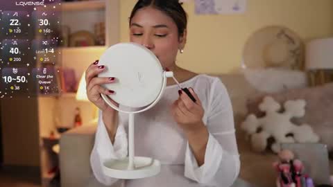 Sara online show from November 2025 10:52:01 PM