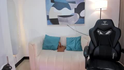 I am Sara  online show from February 2026 08:59:01 PM