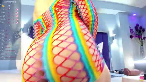 Sara   online show from September 2025 11:20:01 PM