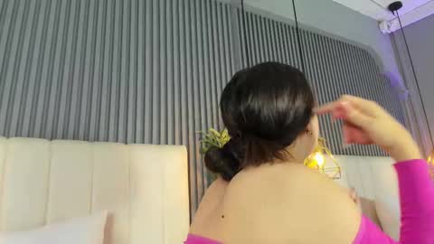 Sara   online show from February 2026 08:15:01 PM