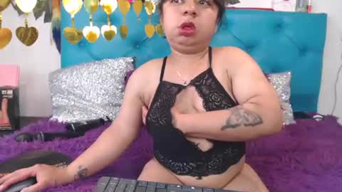 Snapshot of sarawiills chatting on January 2025 07:15:01 PM Sara Wills online show from January 2025 07:15:01 PM