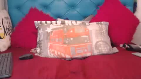 Snapshot of sarawiills chatting on October 2025 02:23:02 PM Sara Wills online show from October 2025 02:23:02 PM