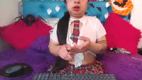 Snapshot of sarawiills chatting on October 2025 02:19:01 PM Sara Wills online show from October 2025 02:19:01 PM