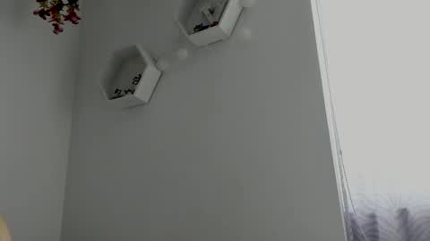 Saray  online show from March 2026 06:15:02 PM