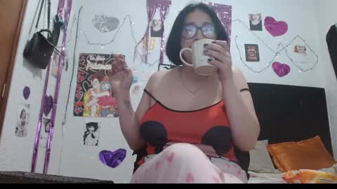 Snapshot of saray_extrovert1 chatting on December 2024 03:12:01 AM Sara Jimenez online show from December 2024 03:12:01 AM