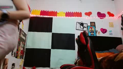 Snapshot of saray_extrovert1 chatting on April 2026 04:35:01 AM Sara Jimenez online show from April 2026 04:35:01 AM