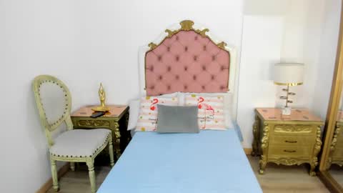 Snapshot of saray_lorens chatting on April 2026 11:23:02 AM Saray online show from April 2026 11:23:02 AM