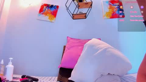 Snapshot of sarayhornyy69 chatting on December 2025 07:12:02 PM Saray online show from December 2025 07:12:02 PM