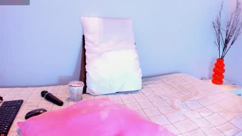 Snapshot of sarayhornyy69 chatting on December 2025 07:21:02 PM Saray online show from December 2025 07:21:02 PM