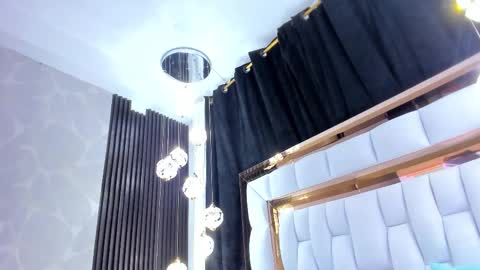 Snapshot of sarayroyse chatting on October 2025 07:49:02 PM Saray online show from October 2025 07:49:02 PM