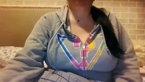 Snapshot of saretta46 chatting on December 2024 02:34:02 AM Sara online show from December 2024 02:34:02 AM