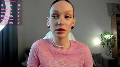 Snapshot of sarilit chatting on November 2025 03:01:02 AM Your Selena 3 online show from November 2025 03:01:02 AM