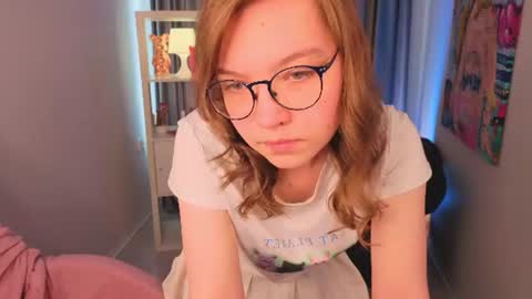 Snapshot of sarionne chatting on July 2026 01:21:01 PM Lia online show from July 2026 01:21:01 PM