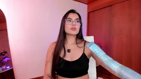 Snapshot of sarita_3 chatting on June 2026 09:46:01 PM Sarita Lozano online show from June 2026 09:46:01 PM