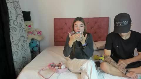  SARIYA Y ALEXIS  online show from February 2026 11:29:02 AM