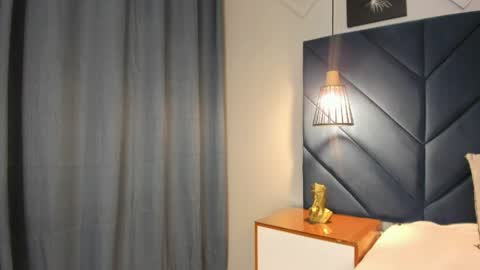 Snapshot of sarita_hills chatting on April 2026 05:07:02 AM Sara online show from April 2026 05:07:02 AM