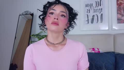 Sara online show from January 2026 09:51:02 PM