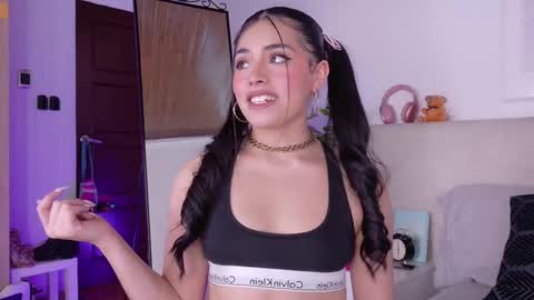 Sara online show from February 2026 09:13:02 PM