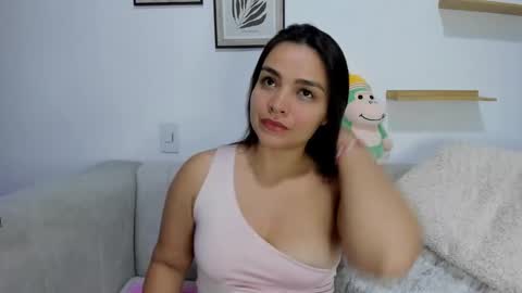 Snapshot of saritadolly_ chatting on September 2025 04:01:02 AM Sara Cute  online show from September 2025 04:01:02 AM