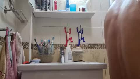 Eldak23 online show from December 2024 02:01:01 PM