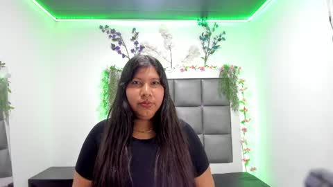 Snapshot of sasha__collins chatting on July 2026 03:07:01 PM sasha__collins online show from July 2026 03:07:01 PM