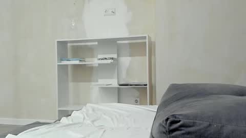 Sasha online show from November 2025 05:39:01 AM