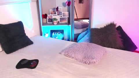 sasha_bowei online show from February 2026 03:29:02 AM