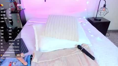 Sasha Brattz online show from November 2025 10:12:01 PM