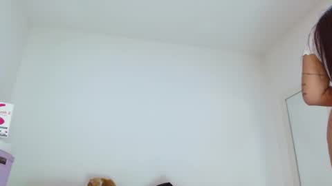 Sasha Creamy online show from October 2025 04:13:01 AM