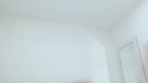 Sasha Creamy online show from November 2025 02:44:02 AM