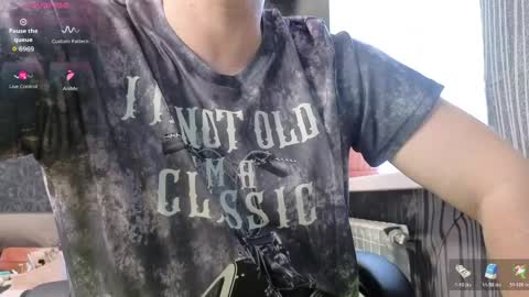 Snapshot of sasha_jeweler chatting on April 2026 09:52:02 AM Sasha Jeweler online show from April 2026 09:52:02 AM