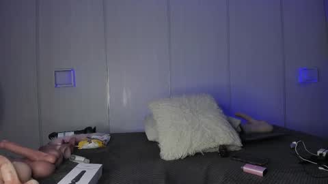 Snapshot of sasha_rivers chatting on April 2026 07:15:01 PM Sasha online show from April 2026 07:15:01 PM
