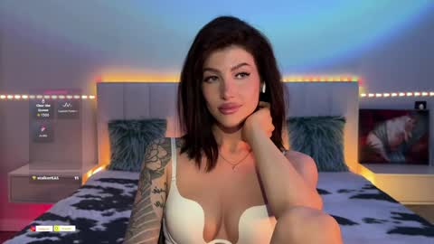 Hi everyone my name is Sasha   online show from April 2026 04:29:01 PM