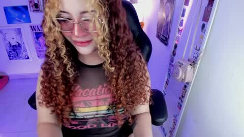 Snapshot of sashaa_love chatting on March 2026 08:26:33 AM Tattie online show from March 2026 08:26:33 AM