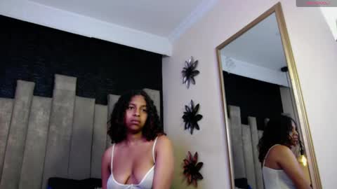 Snapshot of sashafoxy_ chatting on April 2026 02:00:02 PM sashafoxy_ online show from April 2026 02:00:02 PM