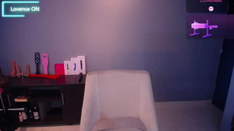 Snapshot of sashaharding1125 chatting on June 2026 08:00:02 PM andrea harding online show from June 2026 08:00:02 PM